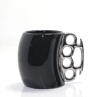 Porselen Muşta Tasarımlı Kupa Bardak  Aalk2383